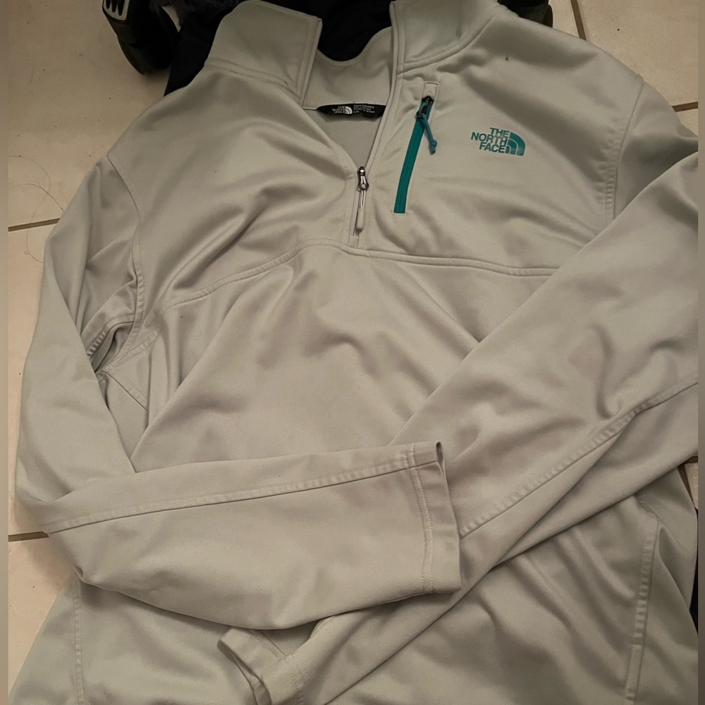North face half zip up